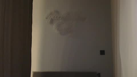 bonne_chance online show from February 2025 03:31:02 PM