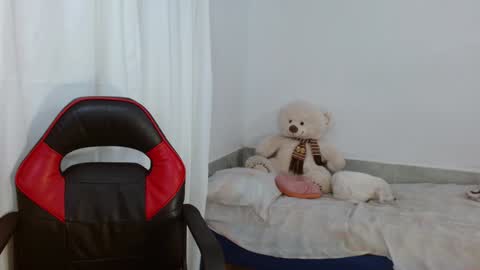 Bonnie online show from December 2024 03:58:02 AM