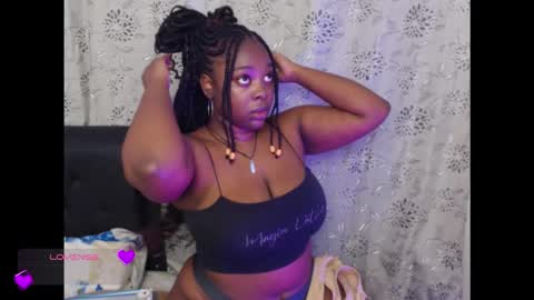 Snapshot of bonnie_ada1 chatting on October 2025 12:12:02 PM bonnie online show from October 2025 12:12:02 PM