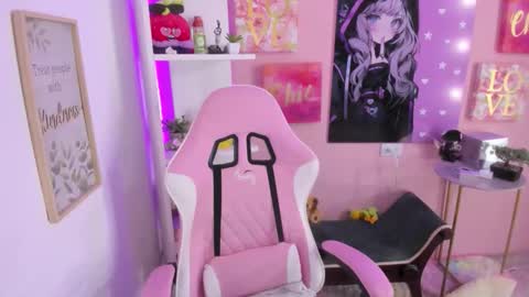 Bonnie online show from October 2025 04:13:01 AM