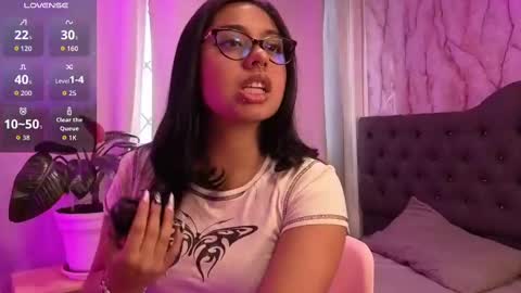Bonnie online show from October 2025 07:25:02 PM
