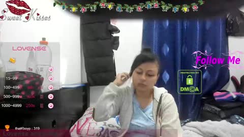 Snapshot of bonnie_lam_ chatting on January 2025 03:31:02 AM bonnie lam hello welcome to my room I hope you have fun and you can reach your maximum pleasure here with me online show from January 2025 03:31:02 AM