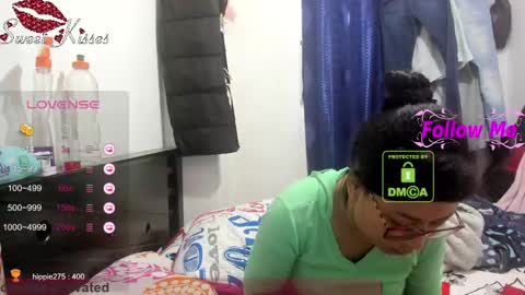 Snapshot of bonnie_lam_ chatting on January 2025 03:58:02 AM bonnie lam hello welcome to my room I hope you have fun and you can reach your maximum pleasure here with me online show from January 2025 03:58:02 AM