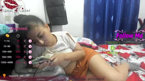 Snapshot of bonnie_lam_ chatting on January 2025 02:32:01 AM bonnie lam hello welcome to my room I hope you have fun and you can reach your maximum pleasure here with me online show from January 2025 02:32:01 AM
