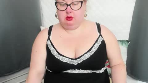 Bonnie online show from December 2024 05:04:01 AM