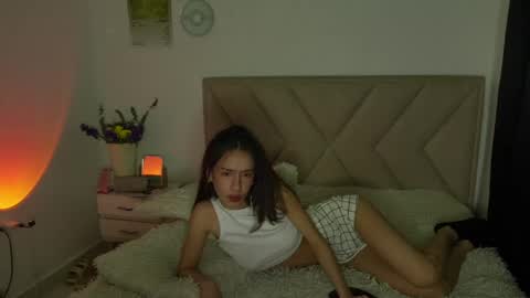 Snapshot of bonnieshyy chatting on May 2026 05:26:01 AM Bonnie online show from May 2026 05:26:01 AM