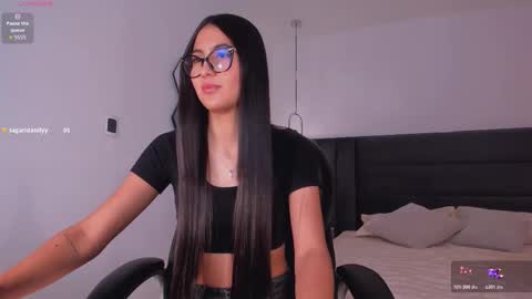 Snapshot of bonnyrosex chatting on November 2025 07:50:02 PM Bonny online show from November 2025 07:50:02 PM