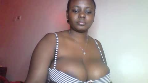 Snapshot of boobbyb chatting on October 2025 06:29:02 PM boobbyb online show from October 2025 06:29:02 PM