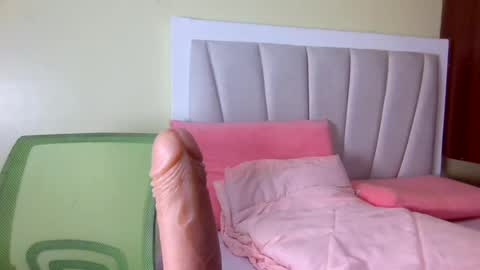 Snapshot of booby_cammy chatting on July 2026 06:09:01 AM barbie online show from July 2026 06:09:01 AM