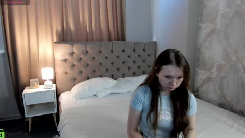 Milena online show from May 2026 03:46:01 AM