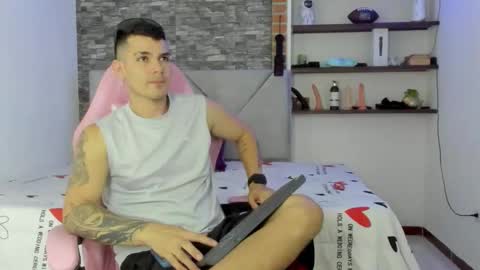 booyhott_ online show from January 2026 07:08:02 PM