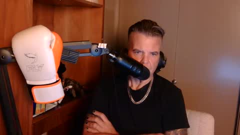BOSS online show from October 2025 06:12:01 AM