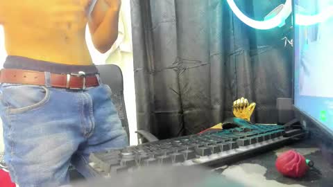BOSS online show from October 2025 01:06:01 AM