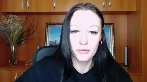 Lara online show from January 2026 10:29:01 AM