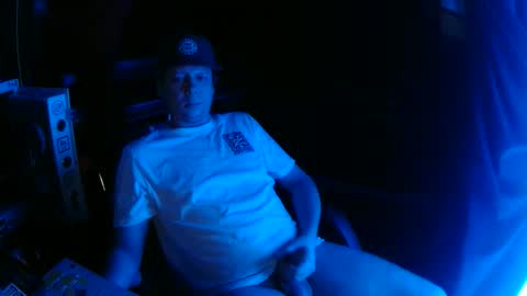 Bowerboi1217 online show from December 2025 10:42:01 AM