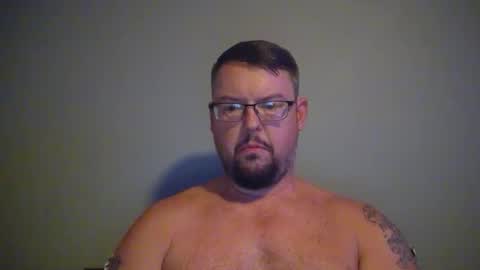 bowtieguy84 online show from September 2025 01:49:01 AM