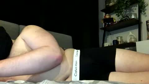 Snapshot of boxerbro123 chatting on April 2026 12:54:02 AM boxerbro123 online show from April 2026 12:54:02 AM
