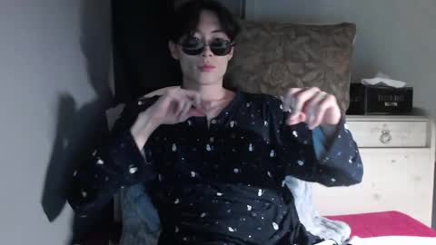 Snapshot of boxman556990 chatting on December 2024 12:01:01 PM boxman556990 online show from December 2024 12:01:01 PM