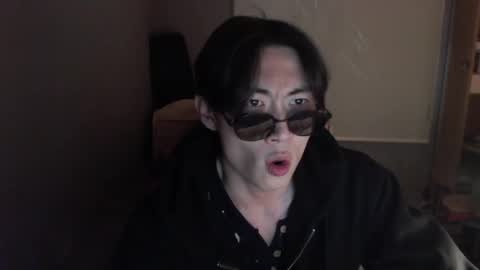 Snapshot of boxman556990 chatting on January 2025 12:54:02 AM boxman556990 online show from January 2025 12:54:02 AM