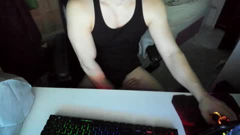 boy_boy22 online show from January 2025 04:48:02 PM