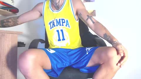 boy_master5 online show from February 2025 10:51:01 AM