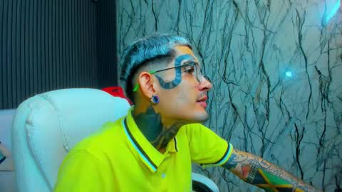 boy_tatto77 online show from February 2026 06:22:02 PM