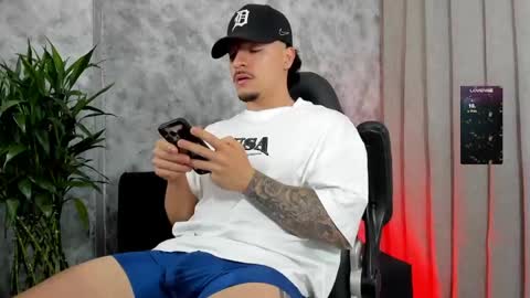 boyc02_ online show from December 2025 11:39:02 AM