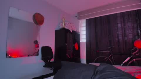 miguel  online show from February 2025 09:47:02 PM