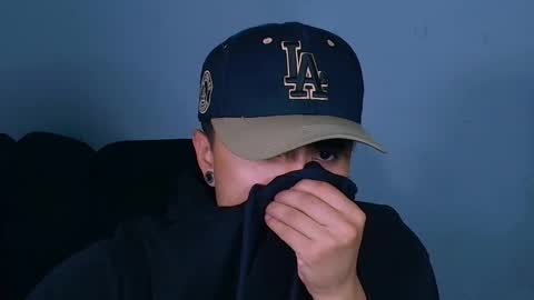 miguel  online show from November 2025 07:57:01 PM