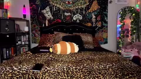 Snapshot of boysdroollx chatting on January 2025 05:53:01 AM Puddin online show from January 2025 05:53:01 AM