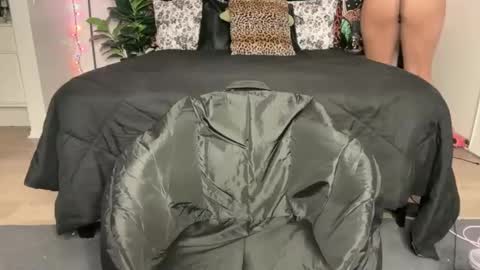 Snapshot of boysdroollx chatting on December 2025 04:17:01 AM Puddin online show from December 2025 04:17:01 AM