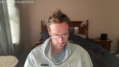 boysetsfire34 online show from October 2025 03:44:02 PM