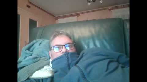 Snapshot of bozo81 chatting on January 2025 08:09:02 AM bozo81 online show from January 2025 08:09:02 AM