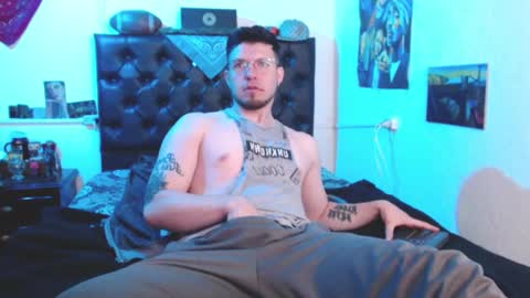 brad hot boy online show from December 2024 04:06:01 PM