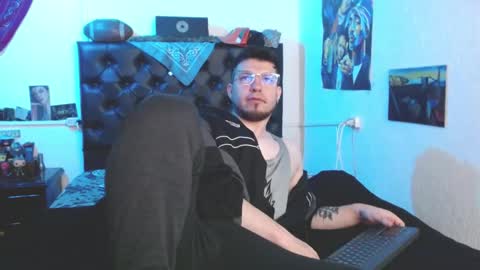 brad hot boy online show from November 2025 03:30:02 PM