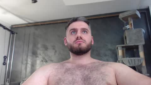 Snapshot of brad_pittfall chatting on December 2024 07:27:02 AM ask me online show from December 2024 07:27:02 AM