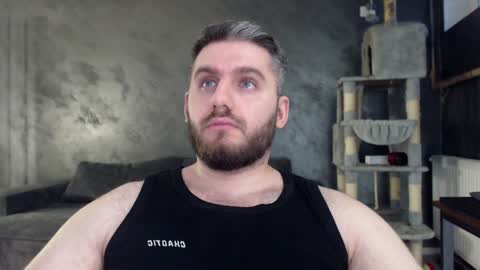 Snapshot of brad_pittfall chatting on December 2024 02:21:01 PM ask me online show from December 2024 02:21:01 PM