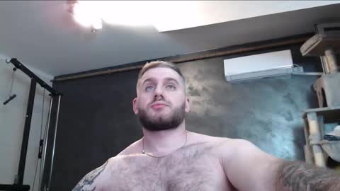 Snapshot of brad_pittfall chatting on September 2025 05:34:02 PM ask me online show from September 2025 05:34:02 PM