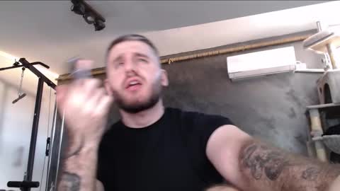 Snapshot of brad_pittfall chatting on September 2025 02:44:02 PM ask me online show from September 2025 02:44:02 PM