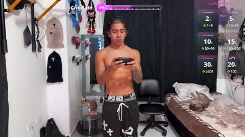 Snapshot of bradley_strong_ chatting on September 2025 07:24:02 AM Bradley Strong online show from September 2025 07:24:02 AM