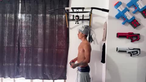 Snapshot of bradley_strong_ chatting on October 2025 04:16:02 PM Bradley Strong online show from October 2025 04:16:02 PM