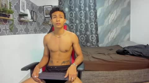 brandom_brook online show from April 2026 04:05:02 AM