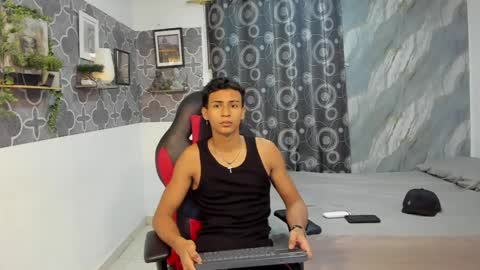 brandom_brook online show from May 2026 04:21:01 AM