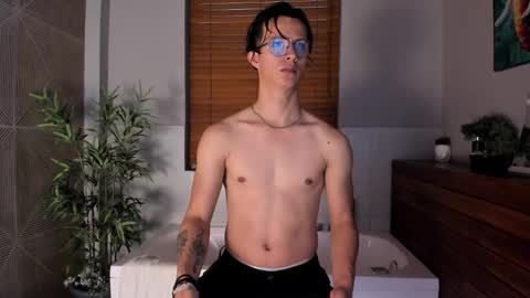 brandon_starkk online show from December 2025 11:28:02 AM