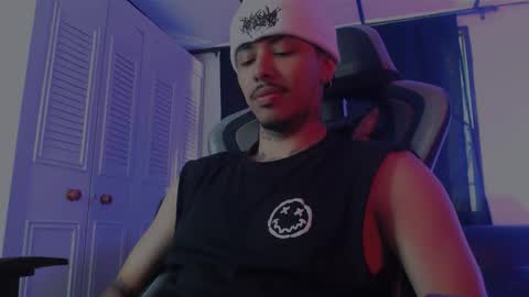 brasi_ online show from November 2025 05:35:01 PM