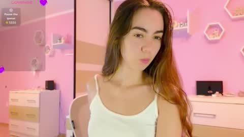 Annie online show from November 2025 06:06:01 PM