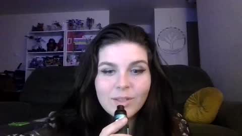 bratty_mamaa online show from September 2025 09:46:01 AM