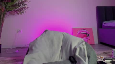 Johny Bravo online show from February 2025 09:31:01 PM