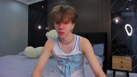 Snapshot of braxiboy chatting on February 2025 08:24:01 AM Brax online show from February 2025 08:24:01 AM