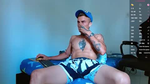 Snapshot of bray_hotboy chatting on December 2025 07:31:01 PM Bray Hotboy online show from December 2025 07:31:01 PM